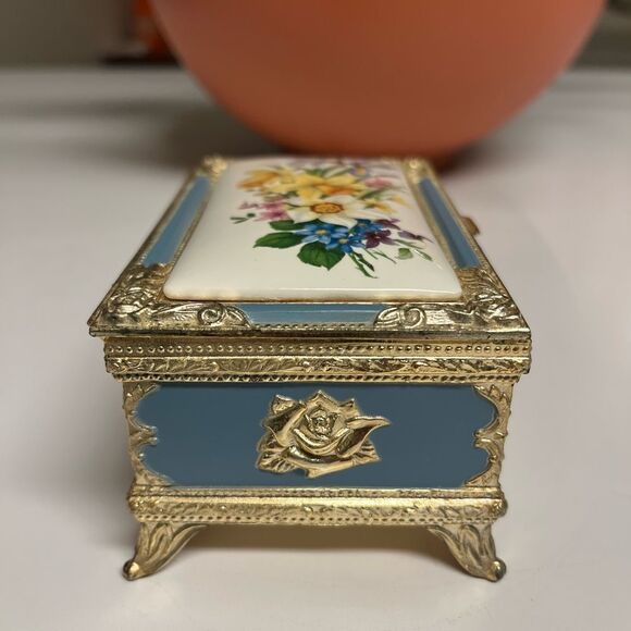 Japanese Vintage Porcelain Music Box - Picture 6 of 7